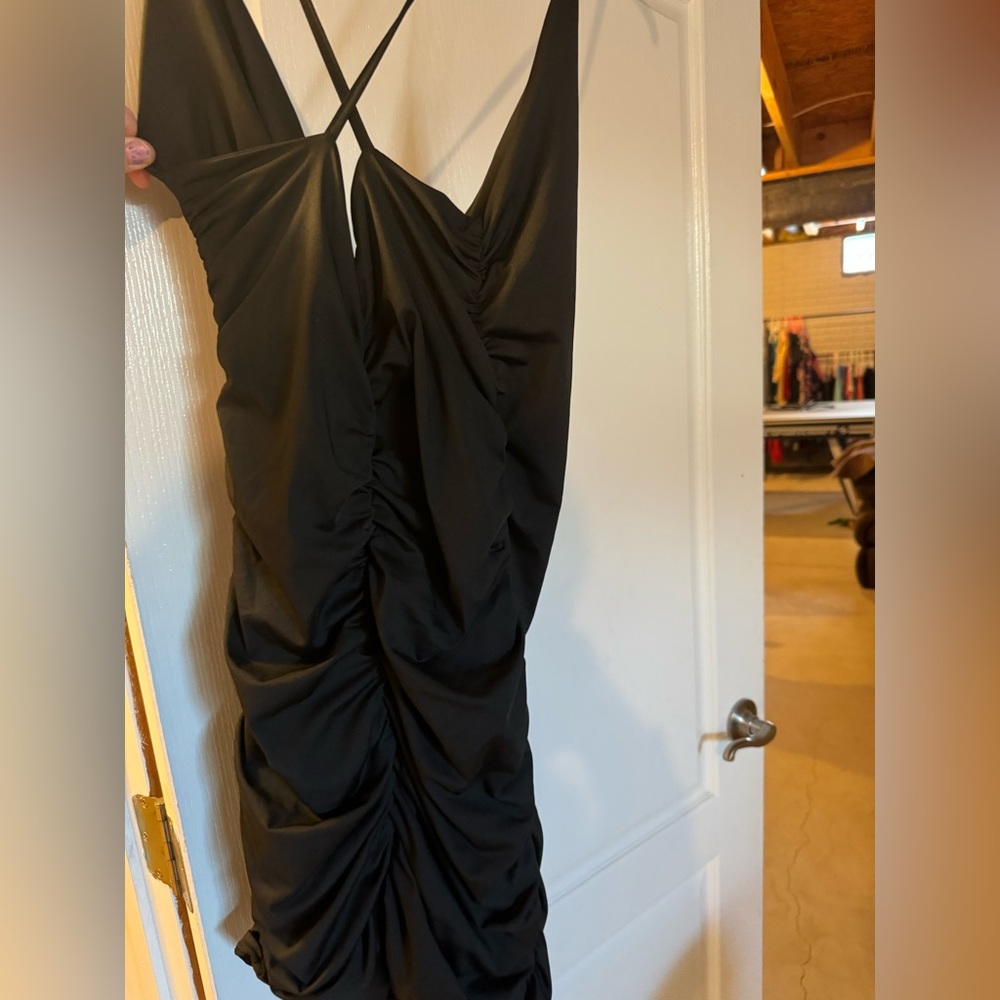 Shein Ruched Black Bodycon Dress Size Large - Picture 4 of 8